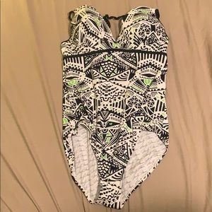 Women’s One-Piece Swim Suit